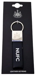 NEWCASTLE UNITED Official Black Leather Anodized Metal 12 cm NUFC Crest Keyring - Picture 1 of 2