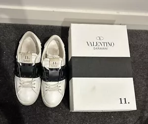 Valentino Sneakers - Picture 1 of 4