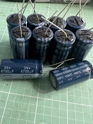 Condensador electrolítico aluminio 4700uf 35vdc 37X18 Mm (10 PC) JANGHAI Foto 1 de 2