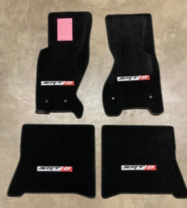 New! 1999 Jeep Grand Cherokee Carpet Floor Mats Black SRT8 Logo on All 4 Mats - Picture 1 of 8