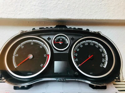 Opel Corsa D Tachoreparatur Kombiinstrument Komplettausfall div. Fehler - Bild 1 von 3