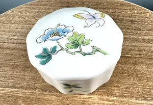 Takahashi San Francisco "Cho-Cho" Porzellan Runde Deckel Schmuck Pillendose Floral - Bild 1 von 9