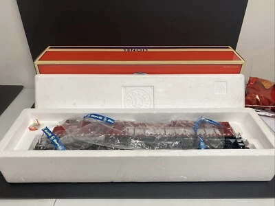 LIONEL 6-82758 CANADIAN PACIFIC LEGACY SD90MAC O SCALE DIESEL #9130 ENGINE TRAIN - Image 1 of 4