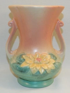 BEAUTIFUL 1948 HULL USA ART POTTERY PINK WATERLILY TWO HANDLED VASE L-4-6 1/2 - Picture 1 of 8