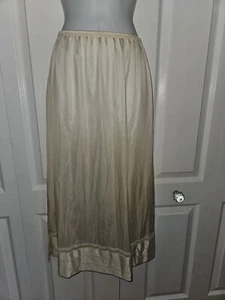 De colección LORRAINE Largo Medio Slip Talla Pequeña Nylon Crema/Marfil Encaje Ribete Mujeres - Imagen 1 de 5
