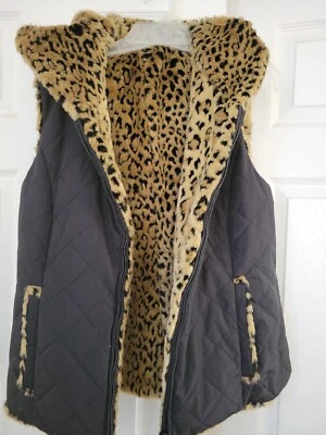 KRISTEN BLAKE Ladies Reversible Leopard Print high neck Vest/Jacket  Warm Lg - Image 1 of 4