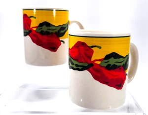 Meiwa Art Santa Fe Becher 8oz 2er Set weiße Keramik mit roten und grünen Chilischoten - Bild 1 von 11