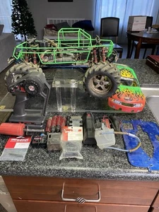 Original Traxxas T-Maxx .15 Vintage Nitro RC Truck Aluminum Upgrades PROJECT!! - Picture 1 of 21