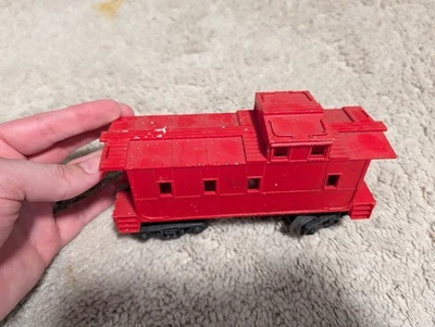 Lionel Post War O Gauge Red Caboose - Image 1 of 3