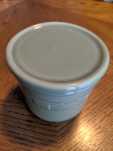 LONGABERGER POTTERY 1 PT Salt Crock Sage Green W/ LID - Picture 1 of 5
