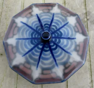 boite couverte octogonale en porcelaine de Camille Tharaud à Limoges - Photo 1/4
