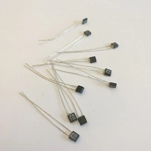 US Stock 10 pezzi RH 115°C Fusibile termico 2A 250V - Foto 1 di 2
