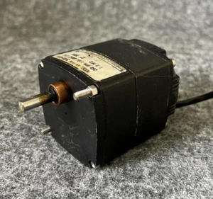 Hurst 2492-618 Gearmotor 260rpm 115V 60Hz 11W 1.3 MDF Used - Picture 1 of 12