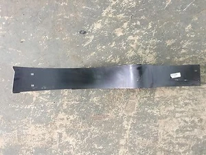 Deflector John Deere parte # AM120514 para varias unidades (ver detalles) - Imagen 1 de 3