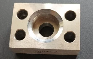 W4-8-8-SS Hydraulikflansch Edelstahl 316. - Bild 1 von 5