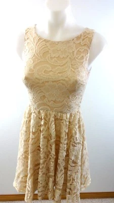 SOPRANO MUJER MELOCOTÓN ENCAJE SUPERPUESTO AJUSTE Y ACAMPANADO TALLA XS Foto 1 de 4