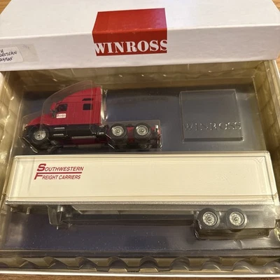 Remolque tractor Winross Southwestern Freight Carriers Kenworth Foto 1 de 3