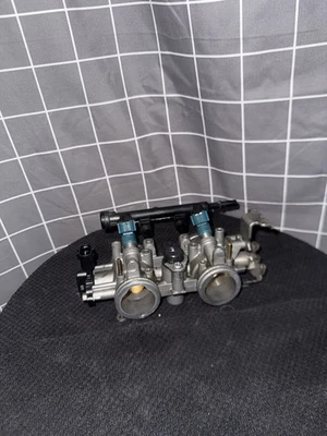 Conjunto completo de carrocería del acelerador Yamaha 15-18 # 1WS-13750-00-00 FZ07 MT07 XSR700 Foto 1 de 4