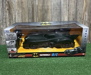 BATMOBILE Jada Toys Hollywood Rides 1989 - 2.4GHz RC Remote Control Turbo NEW - Picture 1 of 3