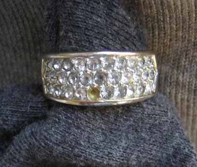 ANILLO DE CENA GL ORO AMARILLO 18K * PIEDRAS BLANCAS BRILLANTES * FALTA UNA PIEDRA Foto 1 de 4