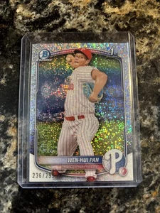 2025 Bowman - Chrome Prospects Wen-Hui Pan #BCP-6 Speckle Refractor /299 (RC) - Picture 1 of 2