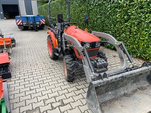KUBOTA EK1-261 Kleintraktor, Kleinschlepper mit Frontlader NEUWERTIG nur 75 STD - Bild 1 von 12
