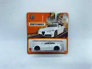 MODELLINO AUTO ALFA ROMEO GIULIA 2016 BIANCA - MATCHBOX - SCALA 1:64 "GXM65" (2) - Bild 1 von 4