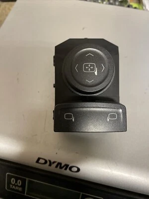 14-19 GMC Sierra 1500, деталь No23154700, переключатель зеркала передней водительской двери - Изображение 1 из 4