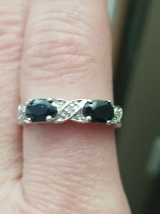 Anello in argento sterling 925 con zaffiro originale e 3 accenti di diamanti design DBJ misura 8 - Foto 1 di 5