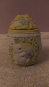 Lefton ceramic egg shaped trinket jar bunny with purple egg on front OH1073 - Picture 1 of 4