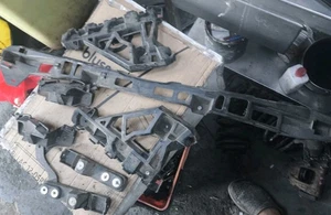 VAUXHALL (OPEL) ASTRA GTC 2012 STOßSTANGENHALTERUNGEN HINTEN Kompletter Satz  - Bild 1 von 4