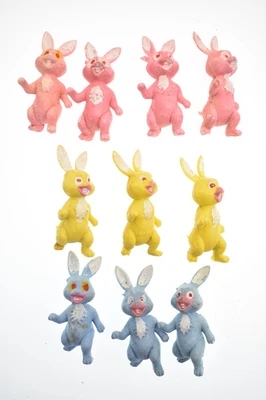 De colección Plástico Rosa Amarillo y Azul Conejos Hong Kong Juguete Pastel Topper Espeluznante Foto 1 de 4