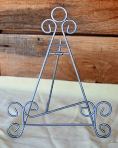 Silver Toned Scroll Wire Metal Tabletop Display Easel for Photos Artwork - Picture 1 of 8