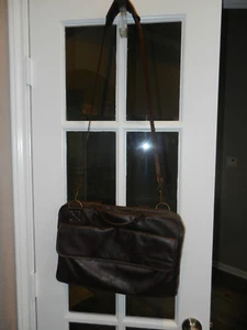 EDDIE BAUER LEATHER COMPUTER BAG 16" x 10" x 2" WITH SHOULDER STRAP - Picture 1 of 8