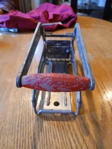 Cortador de papas fritas vintage EKCO Tomado Holland con mango de madera roja casa de campo - Imagen 1 de 9