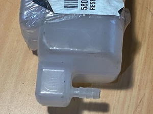 Yale Genuine Parts 580072689 Reservoir Coolant - Picture 1 of 6