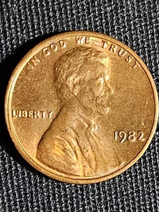 1982 Penny Errors No Mint Mark, Struck Off Center, DDO, 3.1 Grams, Small Date, - Picture 1 of 12