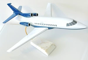 Dassault Falcon 900EX G-WTOR Premium Corporate Collectors Model Scale 1:48 - Picture 1 of 9