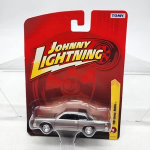 UH Johnny Lightning 1/64 1981 Chevrolet Chevy Malibu Silver Gray New Sealed - Picture 1 of 9