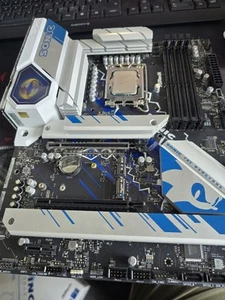 Intel i5-13600KF + Asrock Z790 PG Sonic Mootherboard DDR5 - Photo 1/7