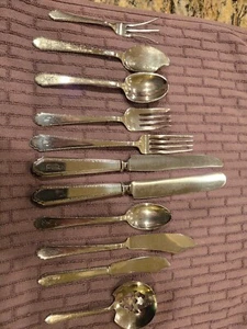 Lunt William & Mary Sterling Silver Flatware 136 Pcs - Picture 1 of 15