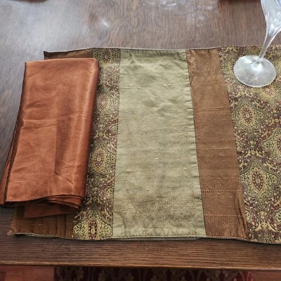 Crate & Barrel Satin Napkins Set Of 5 Copper 21 x 21 Viscose Home Dining  - Image 1 of 4
