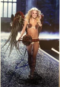 Jessica Stam - sexy 8 x 12 farbsigniertes Foto - 2 Echtheitszertifikate - Bild 1 von 1