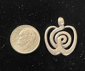 Vintage K. Robins K Sterling Apple Fruit Pendant Symbolic Jewelry - Picture 1 of 3