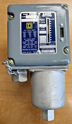 Square D 9012ACW3 Series B Industrial Pressure Switch  **New In Open Box** - Image 1 of 4