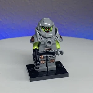 Lego Alien Avenger Minifigura Coleccionable Serie 9 CMF Completa - Imagen 1 de 1