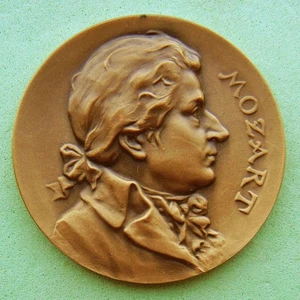 Classical Music Famous Austrian Composer W A Mozart Great Bronze Medal! - Picture 1 of 2