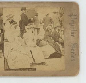 Guardare la gara di yacht stereoview marittima - Foto 1 di 2