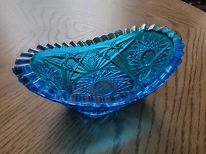 VINTAGE CUT CRYSTAL GLASS BLUE DISH - Picture 1 of 5