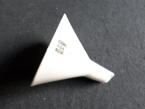 Coors Porcelain 20mL Perforated Hirsch Funnel Fits 13-15mm Paper, Damaged, 60298 - Picture 1 of 3
